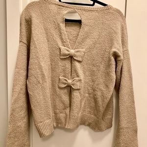 Open-Back Beige Sweater with Bow Details